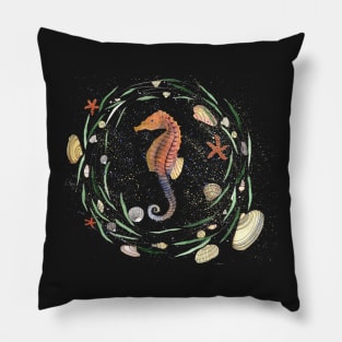 Seahorse with nautical wreath in watercolor Pillow