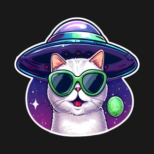 Cat UFO Selfie, Cat And UFO, Cat Selfie, Kitten, Funny Cat T-Shirt