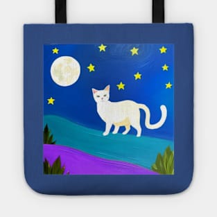 (MD23Ar002b) White Mama Cat Looking For Her Kittens Tote