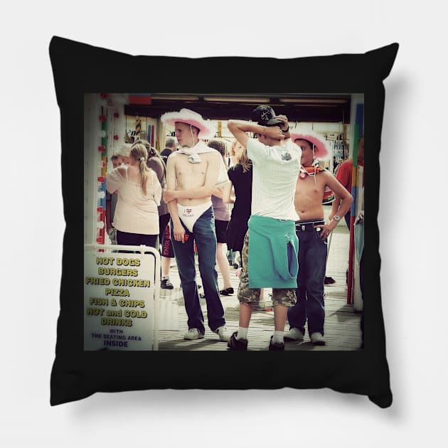 kiss me quick Pillow by kathyarchbold