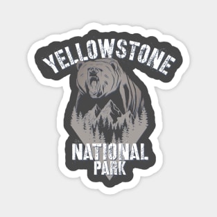 Yellowstone bear Magnet