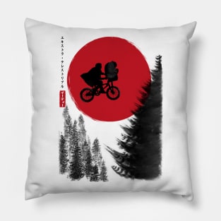 The Extra-Terrestrial in Japan Pillow