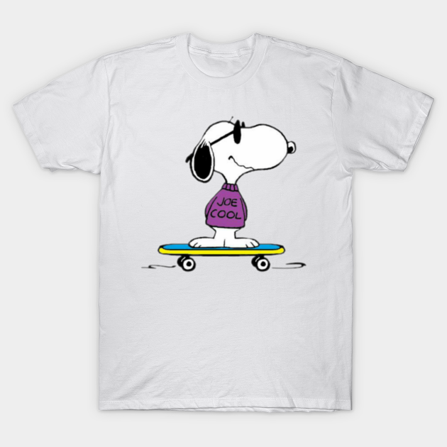 Discover Joe Cool in purple clothes with skirting board - Snoopy - T-Shirt