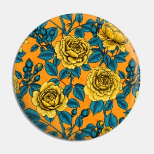 Yellow roses Pin