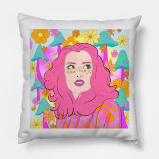 Winona Ryder - Retro Portrait Pillow