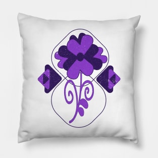 Purple flower with a rounded shape Pillow