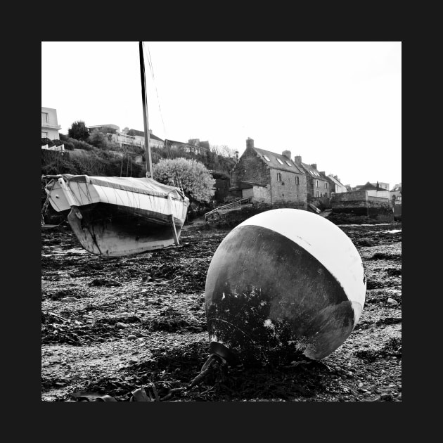 Low tide at Conquet by rollier