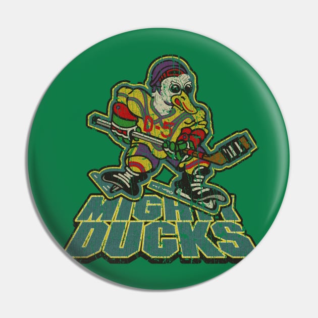 RETRO STYLE - Mighty Ducks 70s Pin by MZ212