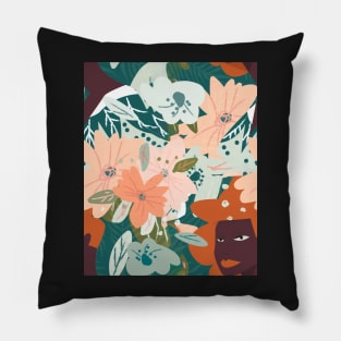 The dusk lady Pillow