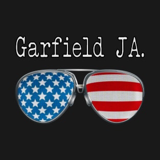 AMERICA PILOT GLASSES GARFIELD T-Shirt