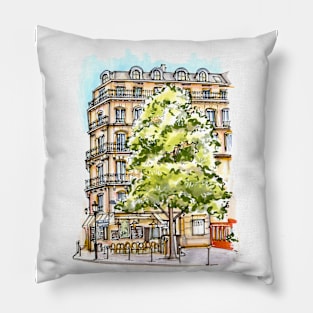 Street cafe in Paris Pillow