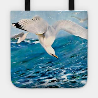 Seagull flying over the ocean. Tote