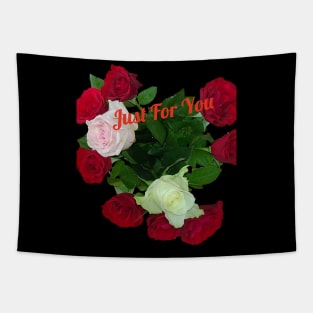 Roses in red Tapestry