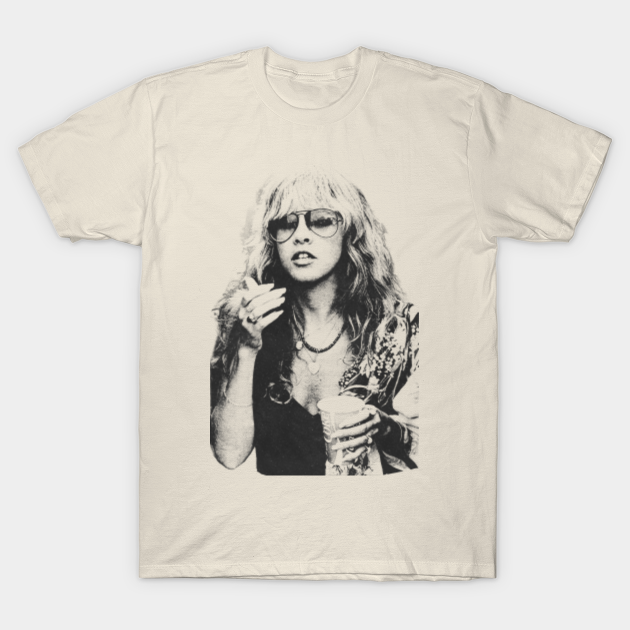 Stevie Nicks || Vintage Halftone Style || Fan Art Design| - Stevie Nicks Gypsy - T-Shirt
