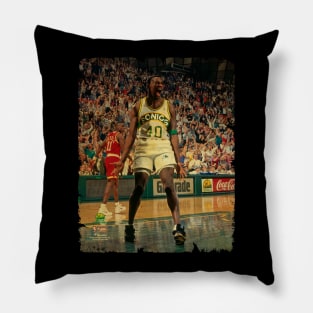Shawn Kemp - Vintage Design Of Basketball Pillow