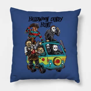 hallowen candy hunt Pillow