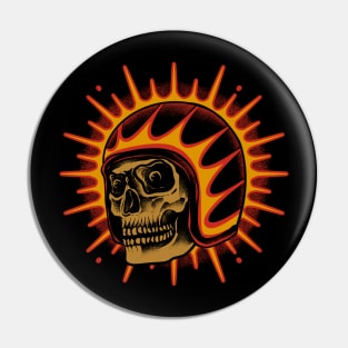 Helmet skull Pin