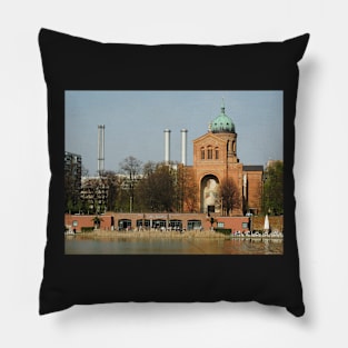 Leisure in Berlin Pillow