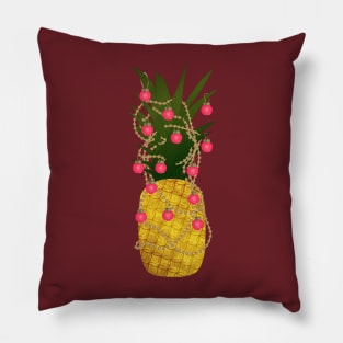 Pineapple with Christmas Garland Pillow