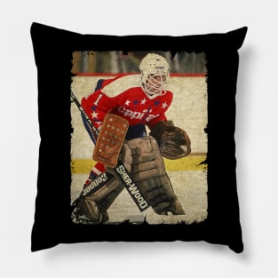 Pete Peeters, 1989 in Washington Capitals (139 GP) Pillow