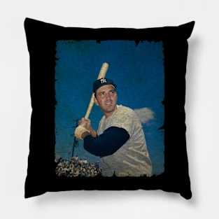 Clete Boyer in New York Yankees Pillow