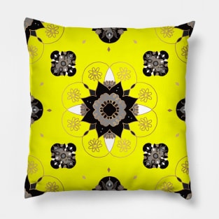 Decorative Royal Floral Gold Pattern Pillow