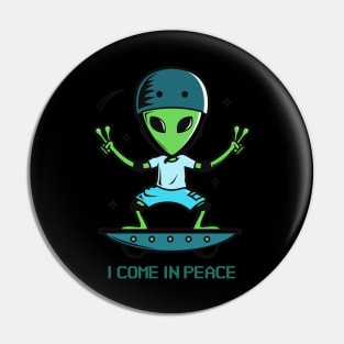 Alien T-Shirts Pin