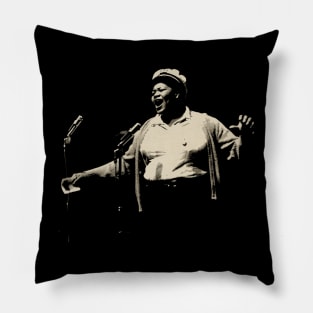 Big Mama's Soul Revival Retro Nostalgia Tee Celebrating the Powerful Voice and Enduring Legacy of Mama Thornton Pillow