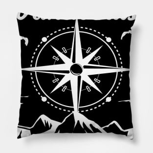 Wanderlust Design | Berge Kompass Shirt Pillow