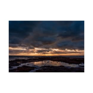 Crepuscular rays over Port Phillip Bay T-Shirt