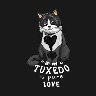 Tuxedo Cat Heart Shape Art T-Shirt