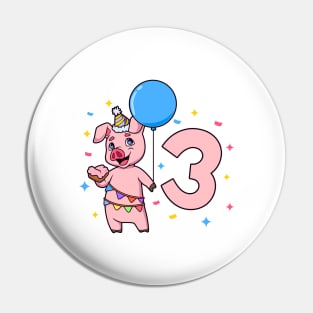 I am 3 with pig - kids birthday 3 years old Pin