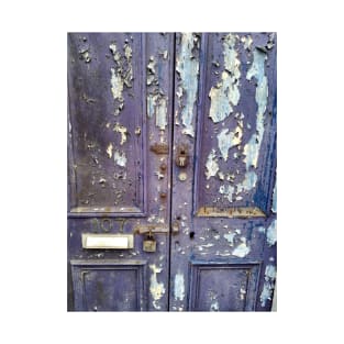 Old Weathered Door. Campbeltown, Scotland. T-Shirt