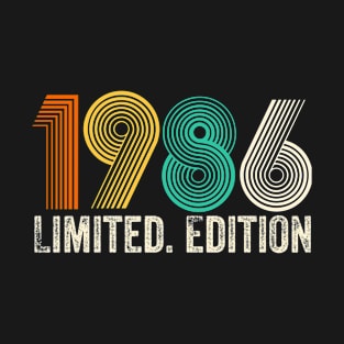 Vintage 1986 Birthday Retro 1986 For Men Women born in 1986 T-Shirt