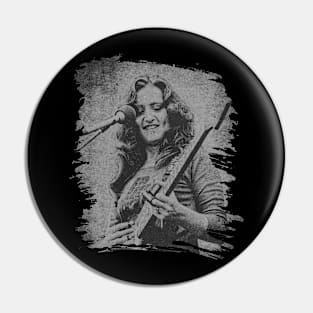 Bonnie Raitt // Retro Poster Pin