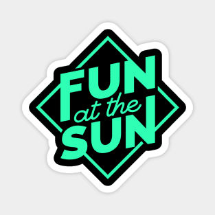 Classic old school Fun at the sun retro design Magnet