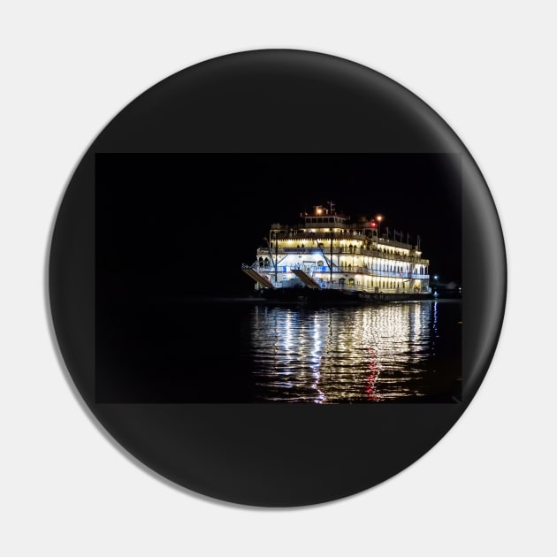 Savannah Riverboat at night Pin by Ckauzmann