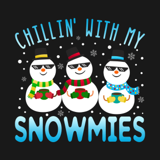 Chillin' With My Snowmies Funny Christmas Pun T-Shirt