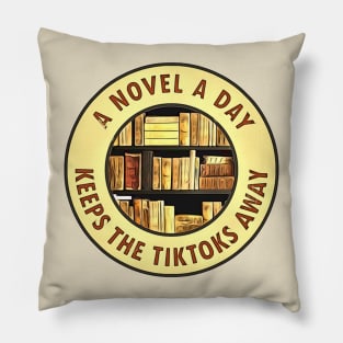 A Novel A Day Pillow