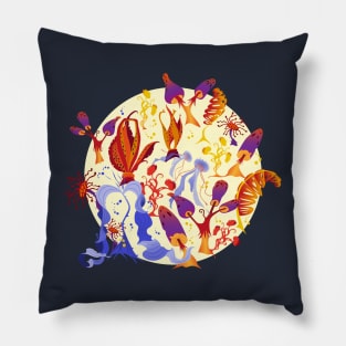 Extraterrestrial garden - light Pillow