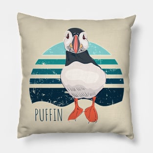 Puffin on vintage sea background Pillow