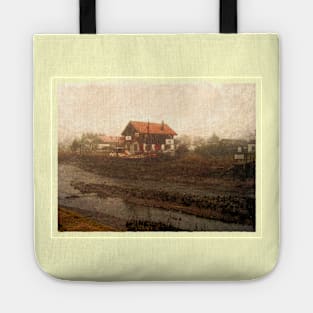 A misty day in Essex Tote