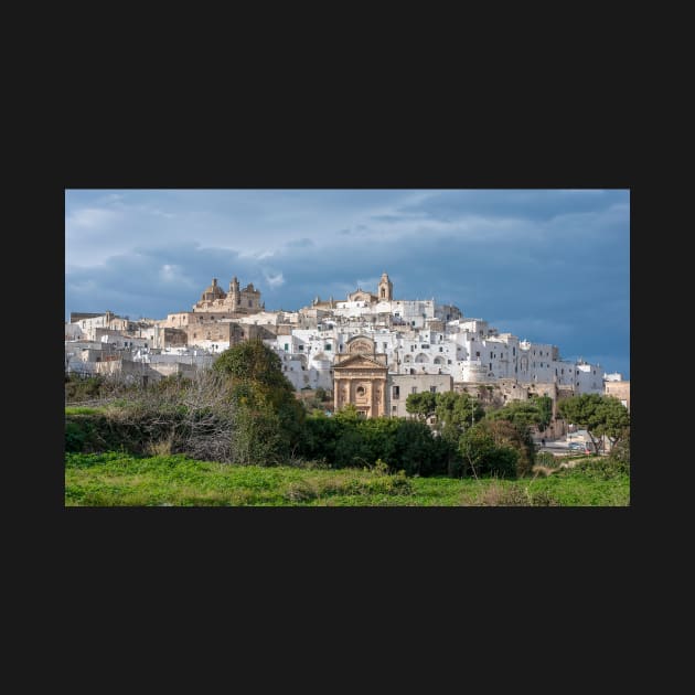 Ostuni, Italy by mitzobs