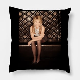 bas Alison bin Krauss tam2 tour 2020 Pillow