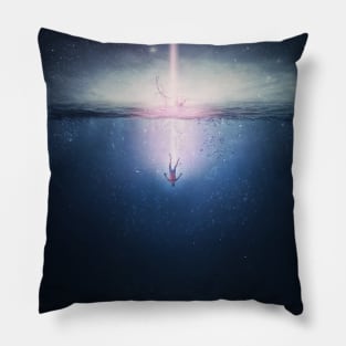 falling underwater Pillow