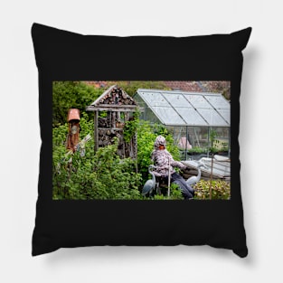 Helmsley Pillow