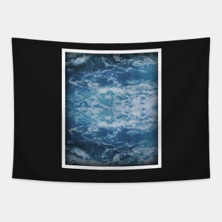 Blue Ocean Waves Tapestry