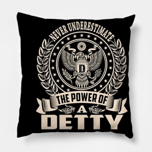 DETTY Pillow