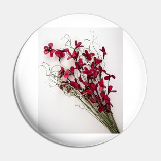 Dainty Red Left Slanted Bouquet Pin