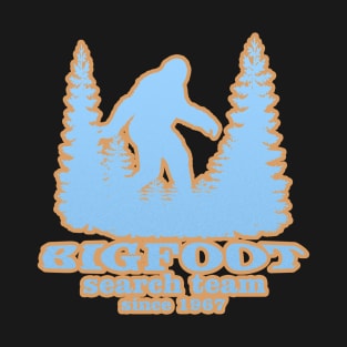 Bigfoot Search Team and Sasquatch T Shirts T-Shirt